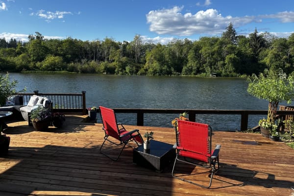 House sit in Campbell River, BC, Canada