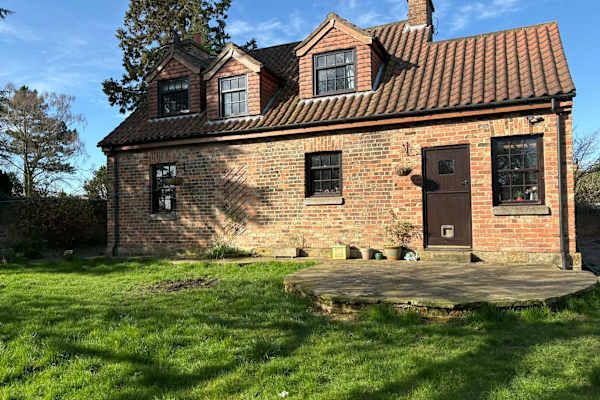 House sit in Thirsk, United Kingdom