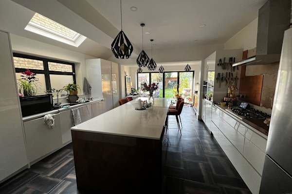 House sit in Barnet, United Kingdom