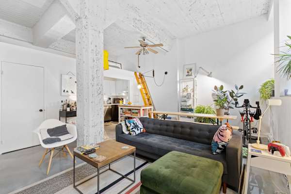 House sit in Montréal, QC, Canada