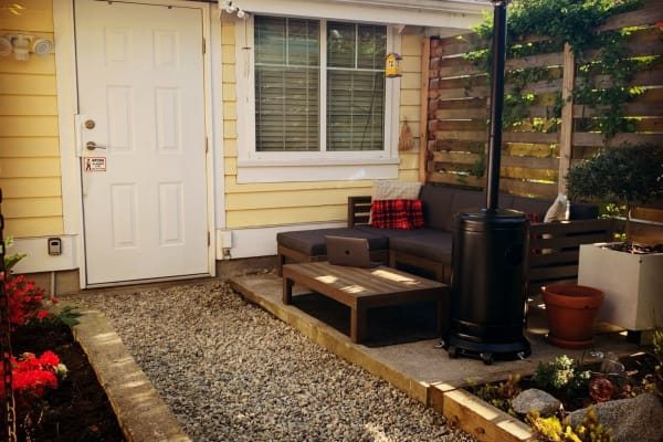 House sit in Vancouver, BC, Canada