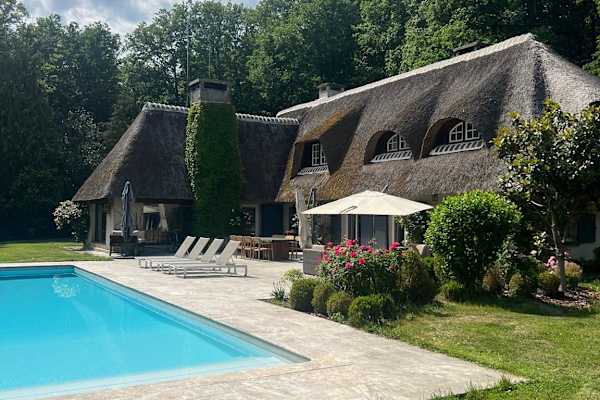 House sit in Montfort-l’Amaury, France