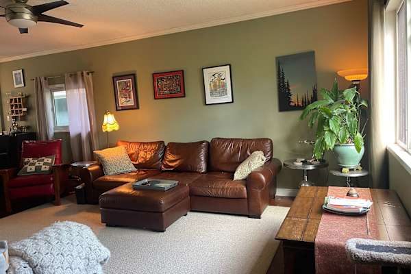 House sit in Vancouver, BC, Canada