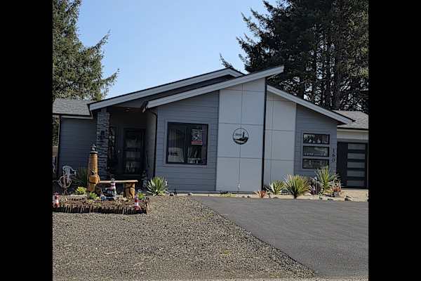House sit in Ocean Shores, WA, US