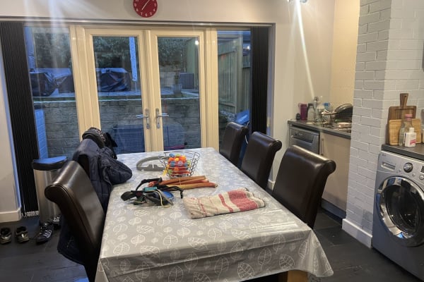 House sit in Barnsley, United Kingdom