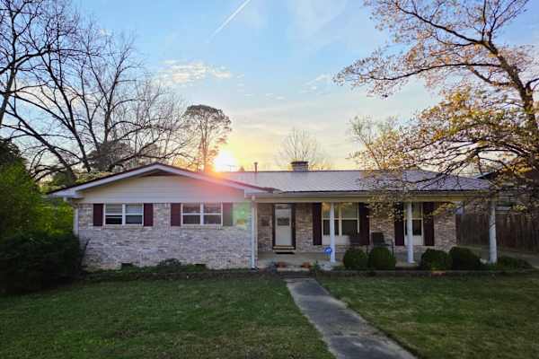 House sit in Malvern, AR, US