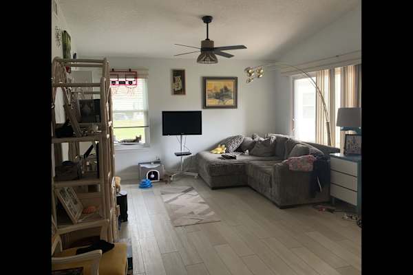 House sit in Cocoa Beach, FL, US