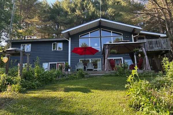 House sit in Huntsville, ON, Canada