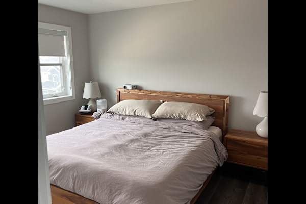House sit in Calgary, AB, Canada