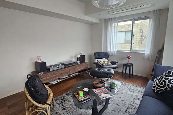 House sit in Tokyo, Japan