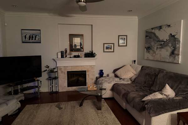 House sit in Victoria, BC, Canada