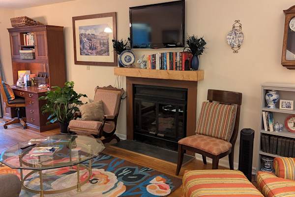 House sit in Chapel Hill, NC, US