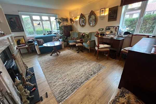 House sit in West Wimbledon, United Kingdom