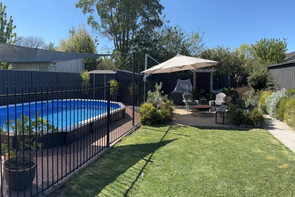 House sit in Benalla, VIC, Australia