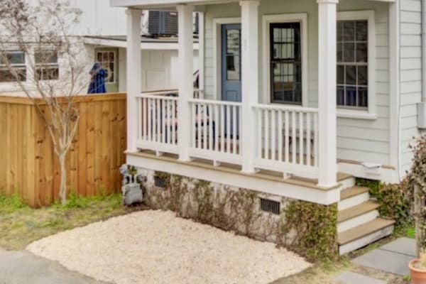 House sit in Charleston, SC, US