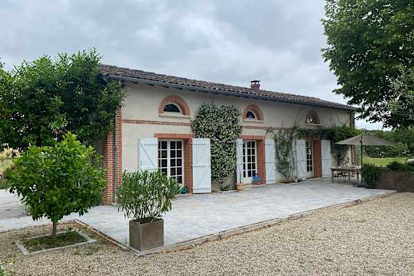 House sit in Saint-Sulpice-la-Pointe, France