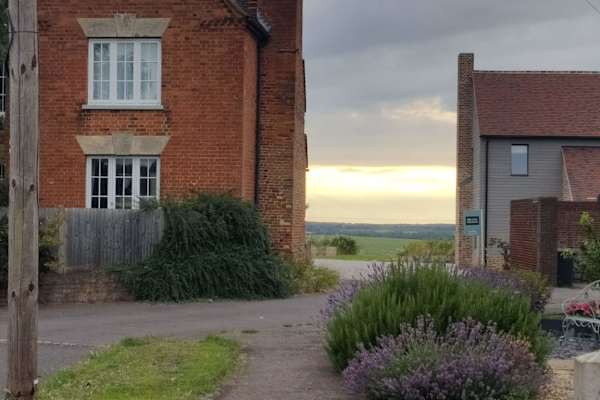 House sit in Meppershall, United Kingdom