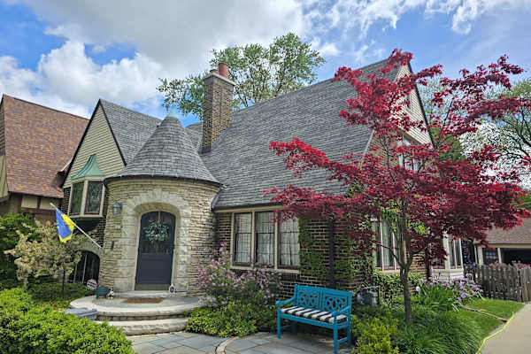 House sit in Milwaukee, WI, US