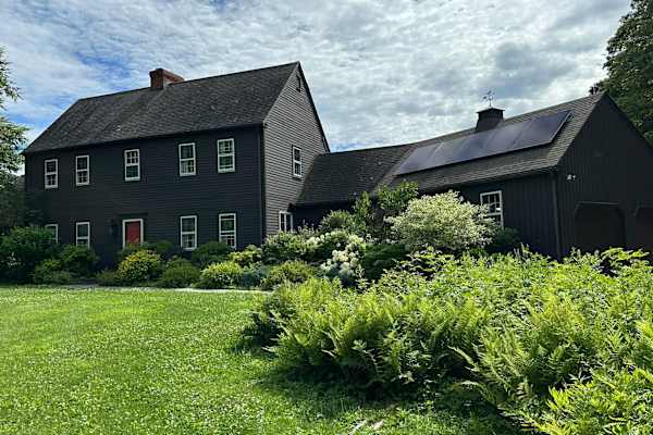 House sit in Sharon, CT, US