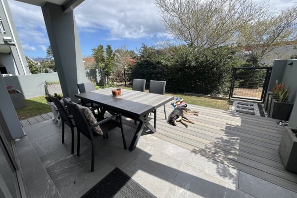 House sit in Somerset West, South Africa