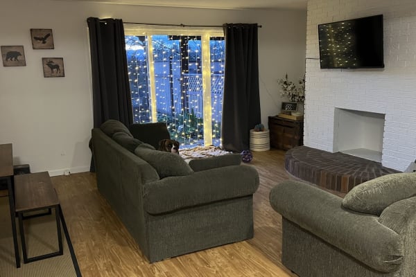 House sit in Victoria, BC, Canada