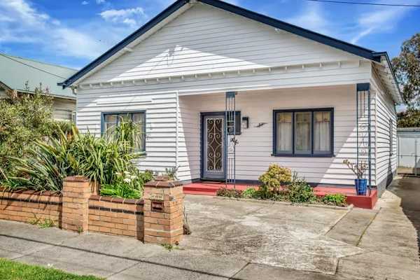 House sit in Melbourne, VIC, Australia