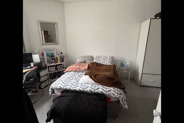 House sit in Hounslow, United Kingdom
