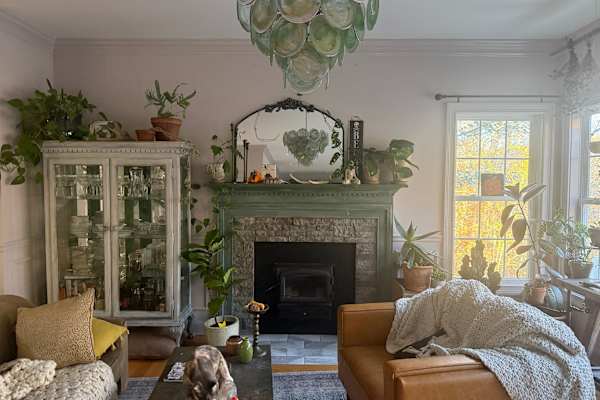 House sit in Westerly, RI, US