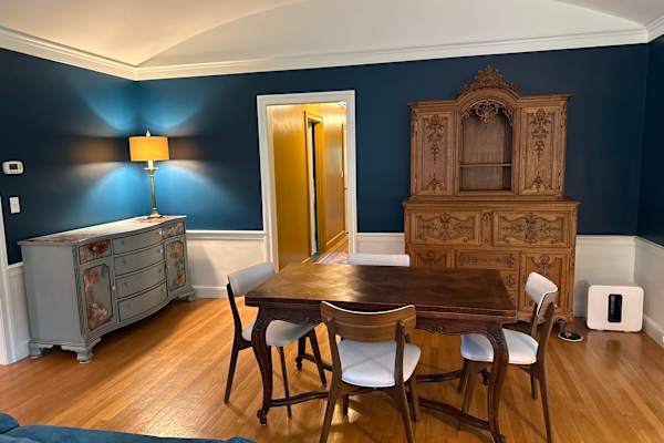 House sit in Bristol, RI, US