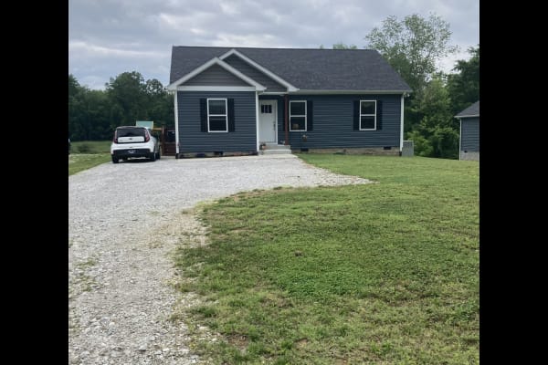 House sit in Dickson, TN, US