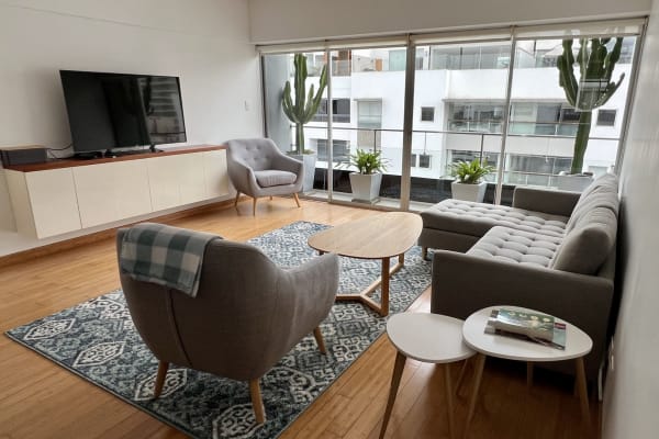 House sit in Lima, Peru