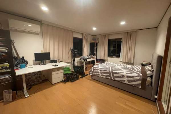 House sit in Tokyo, Japan