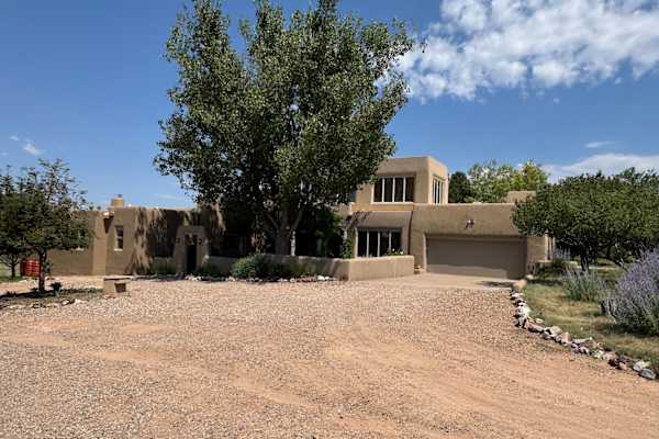 House sit in Santa Fe, NM, US