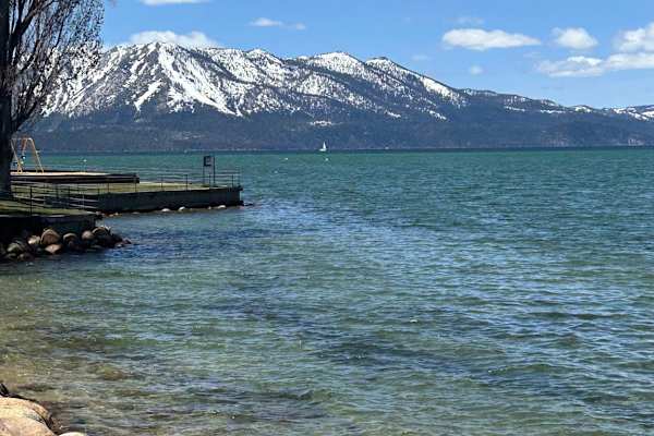 House sit in South Lake Tahoe, CA, US