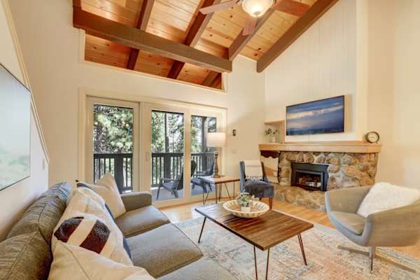 House sit in Tahoe City, CA, US