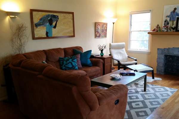 House sit in Burbank, CA, US