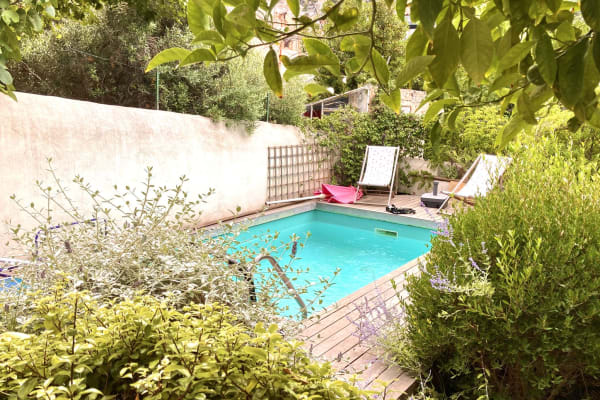 House sit in Marseille, France