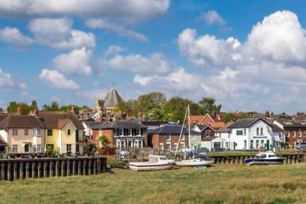 House sit in Rowhedge, United Kingdom