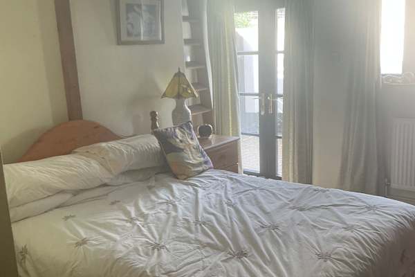 House sit in Uffculme, United Kingdom