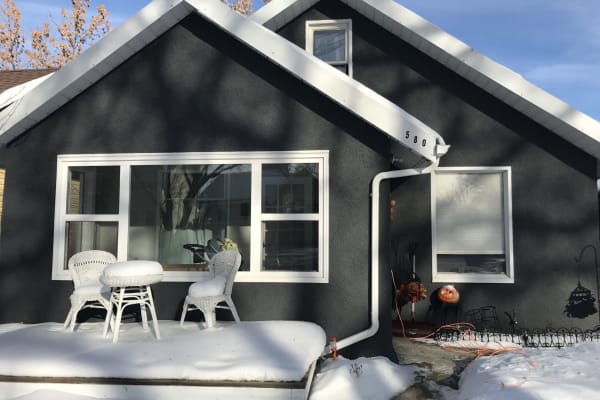 House sit in Drumheller, AB, Canada