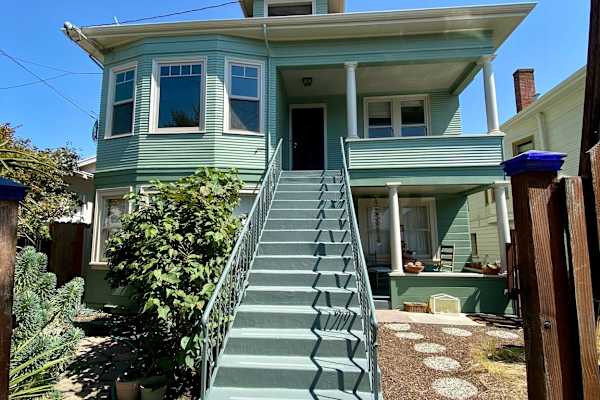 House sit in Berkeley, CA, US