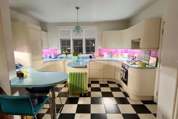 House sit in Wandsworth, United Kingdom