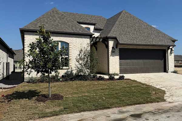 House sit in Mansfield, TX, US