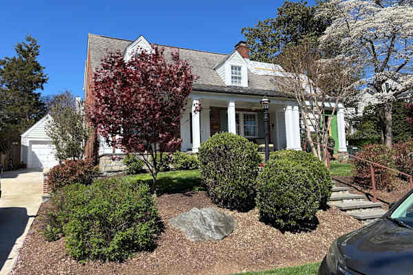 House sit in Bethesda, MD, US