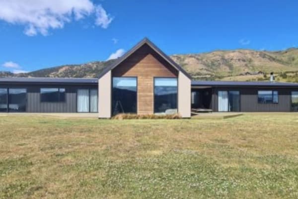 House sit in Wanaka, New Zealand