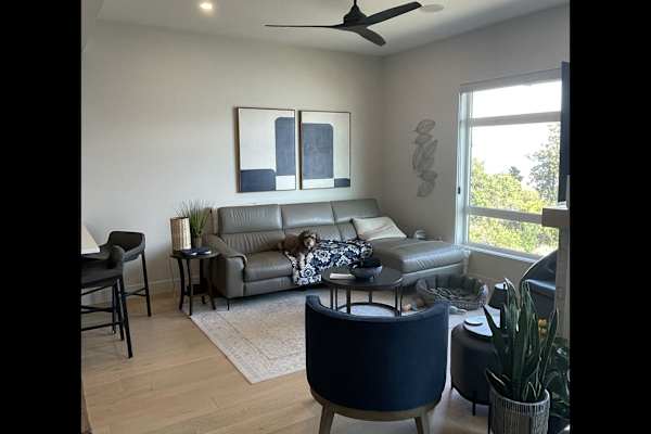 House sit in Peachland, BC, Canada