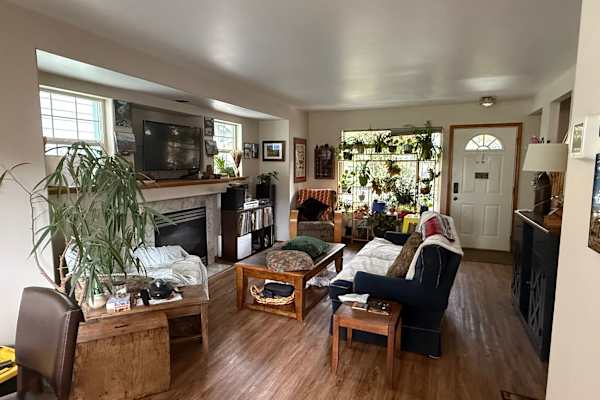 House sit in Bellingham, WA, US