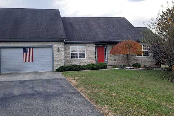 House sit in Lewis Center, OH, US