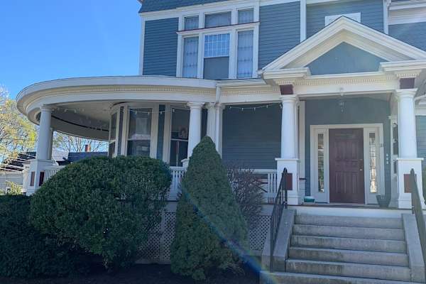 House sit in Dedham, MA, US