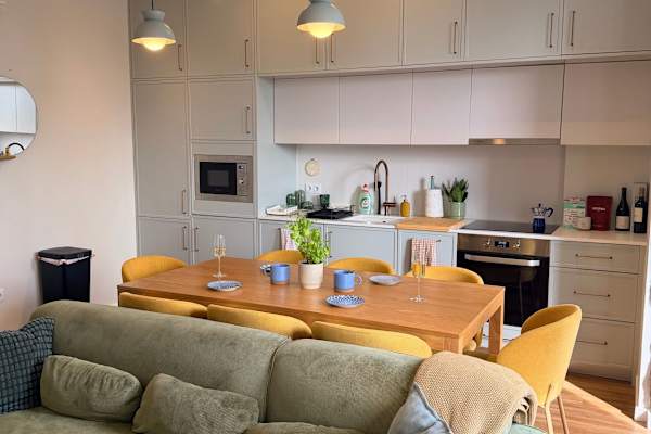 House sit in Porto, Portugal
